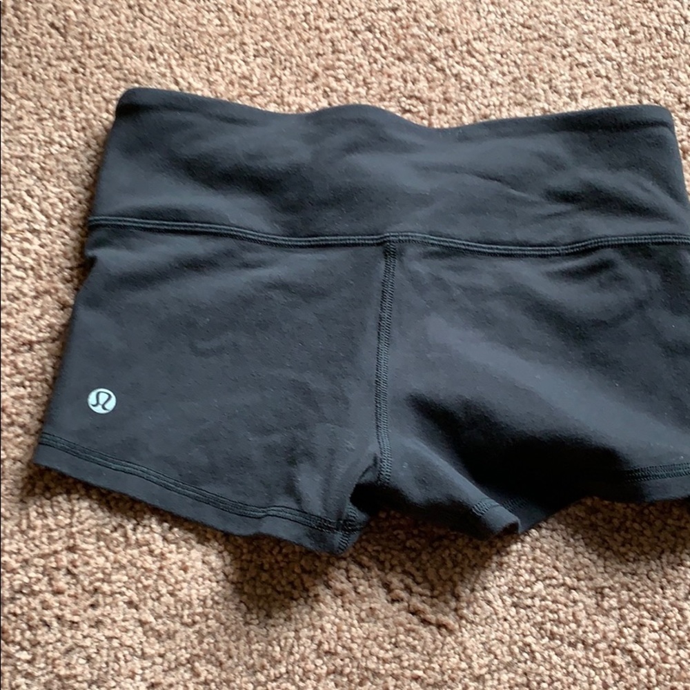 Lululemon short